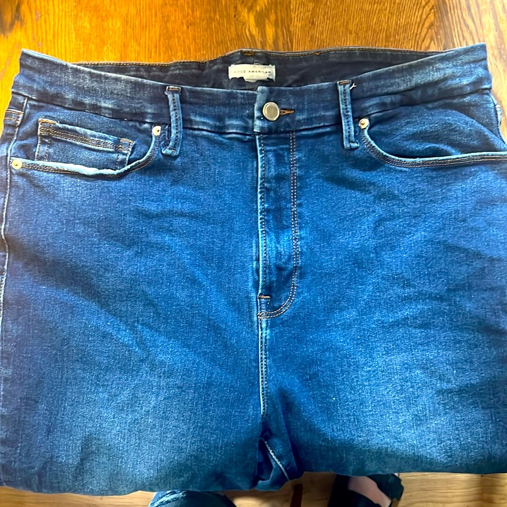 Good American always fits jeans